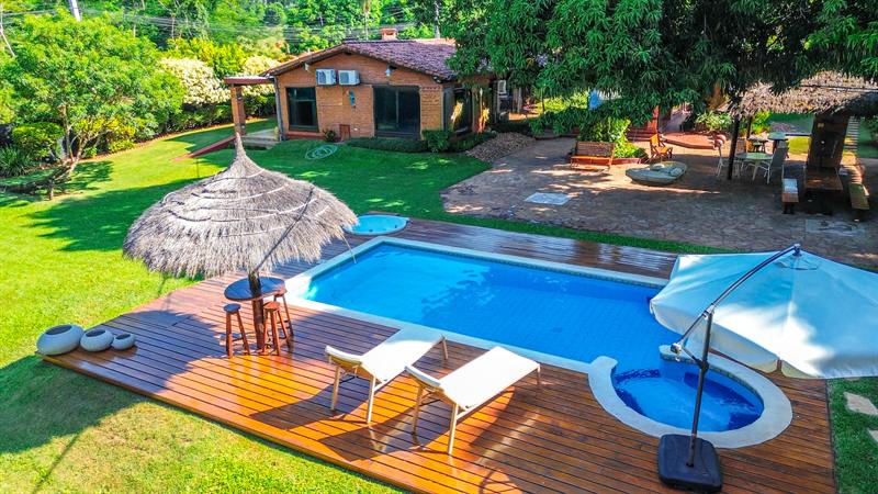 Piscina con jacuzzi de Casa Sevilla